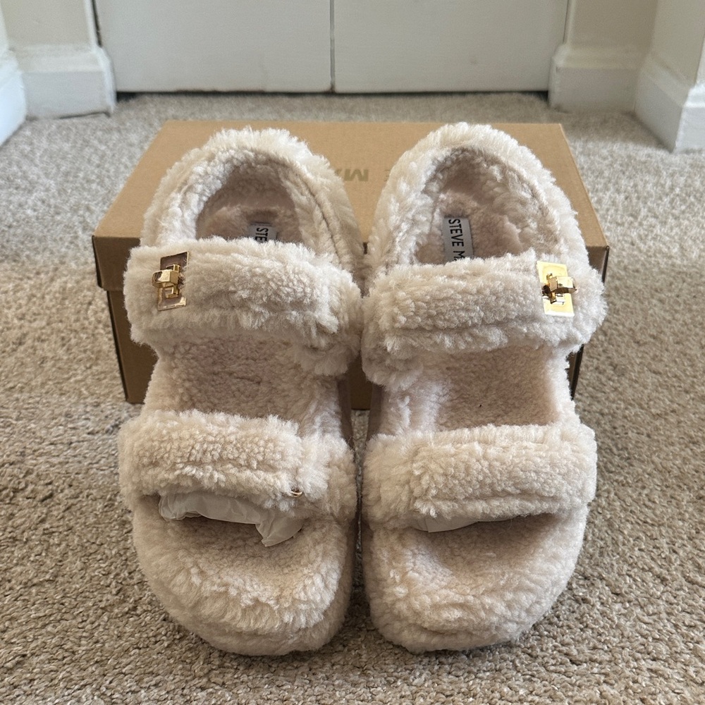 Steve Madden Bigmona Fur